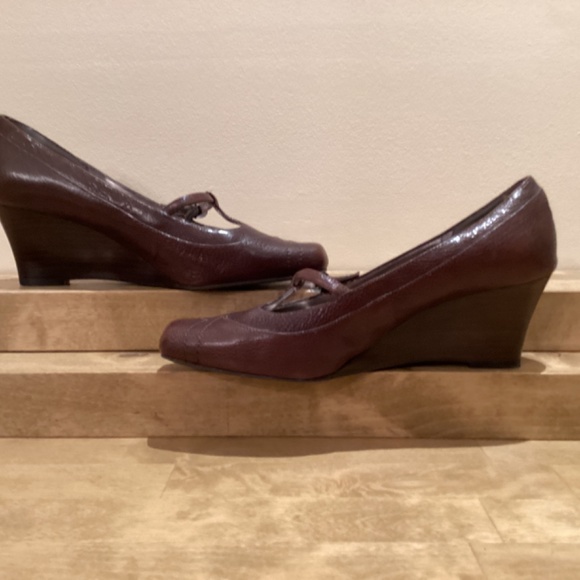 I.N.C. International Concepts Brown T-Strap wedge Size 9 - Picture 5 of 5